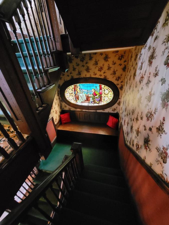 Ruby Manor Bed & Breakfast Gananoque Dış mekan fotoğraf