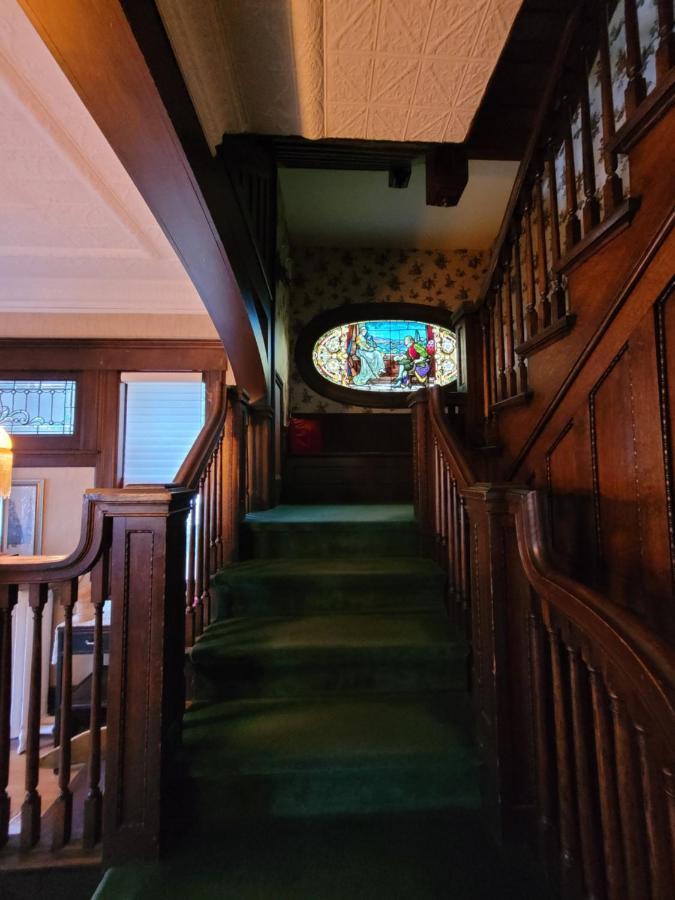 Ruby Manor Bed & Breakfast Gananoque Dış mekan fotoğraf